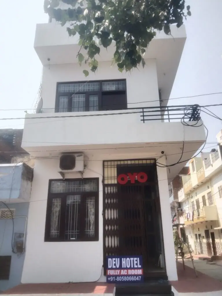 Mansarovar Jaipur Stay Guide for Couples and Solo Travellers