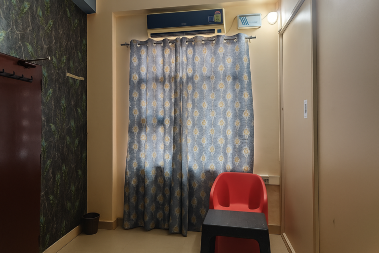 Dev Hotel Mansarovar room photo 10 - budget hotel room in Mansarovar Jaipur near Mansarovar Metro